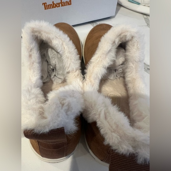 NIB Timberland Skyla Bay Tan Suede Fur-Lined Slip-Ons - Picture 6 of 7